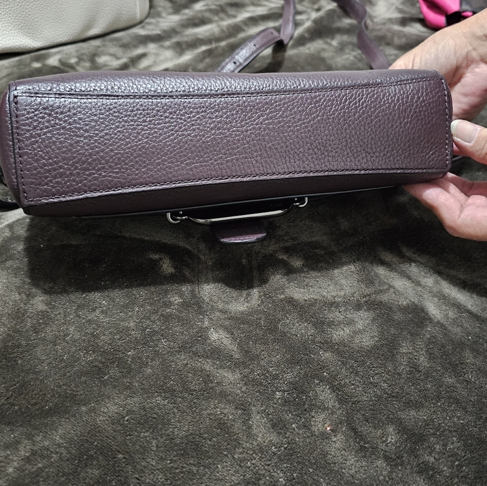 Authentic Coach Handbag, Crossbody - Picture 8 of 10